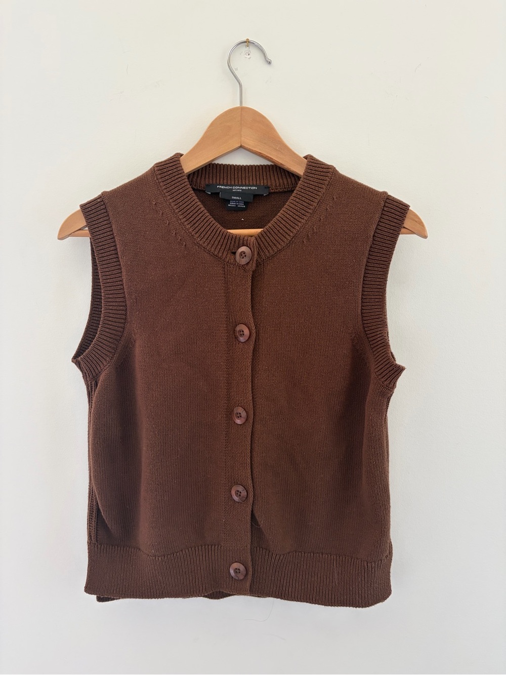 French Connection Chocolate Brown Sleeveless cozy Grandpa Knit Sweater Vest, S